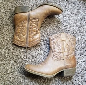 🐎💫Cowboy boots👢🤸‍♂️